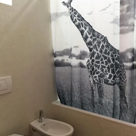 B2 Beautiful Sunny Loft Bairro Alto - Bica ליסבון