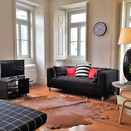 B2 Beautiful Sunny Loft Bairro Alto - Bica * ליסבון