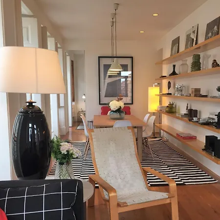 Apartment B2 Beautiful Sunny Loft Bairro Alto - Bica Lisbon