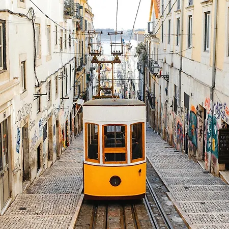 B2 Beautiful Sunny Loft Bairro Alto - Bica Apartment *