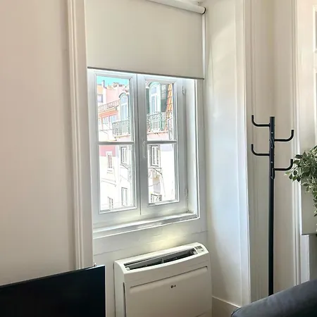 B2 Beautiful Sunny Loft Bairro Alto - Bica Apartment