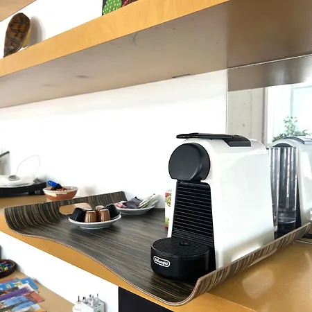 Apartment B2 Beautiful Sunny Loft Bairro Alto - Bica Lisbon