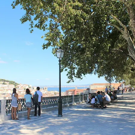 B2 Beautiful Sunny Loft Bairro Alto - Bica *