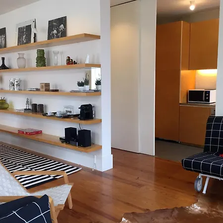 B2 Beautiful Sunny Loft Bairro Alto - Bica شقة